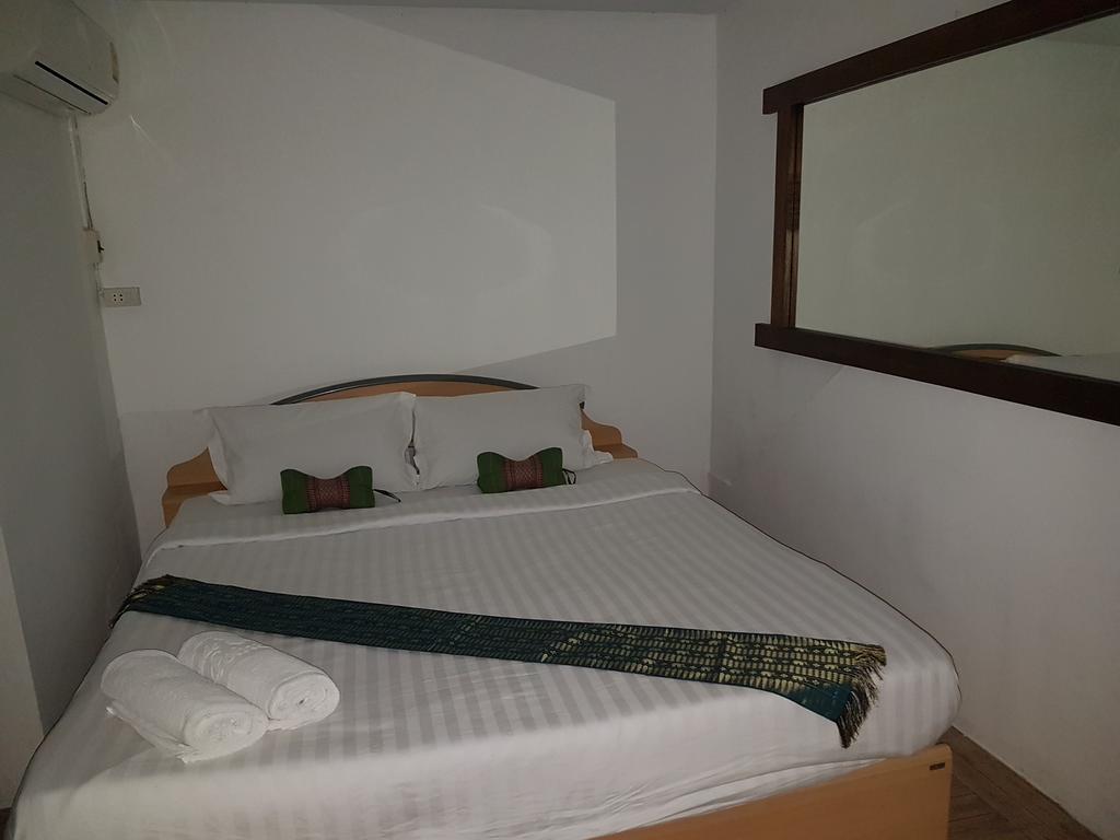 Chaam Guesthouse チャアム エクステリア 写真