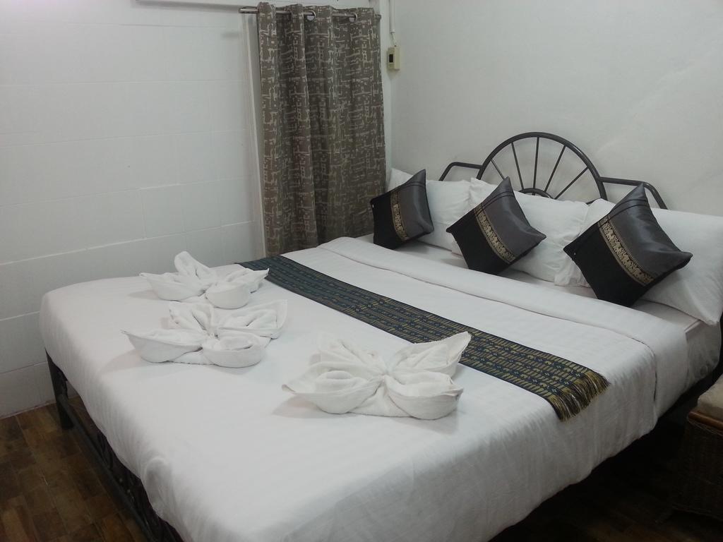 Chaam Guesthouse チャアム エクステリア 写真